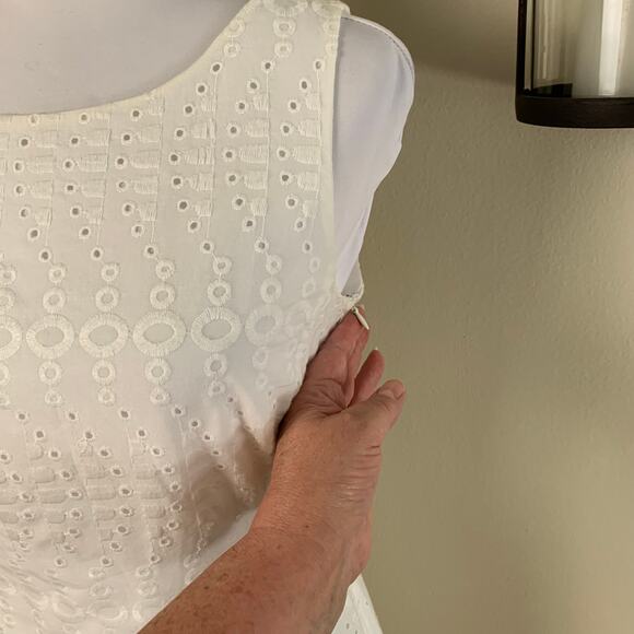Kasper Size 6 Embroidered Eyelet Sleeveless Sheath Dress White Summer Elegant - Picture 5 of 14